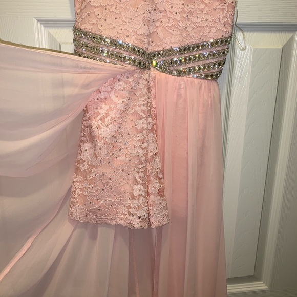 Blush pink romper for little girl size 8 - Picture 2 of 4